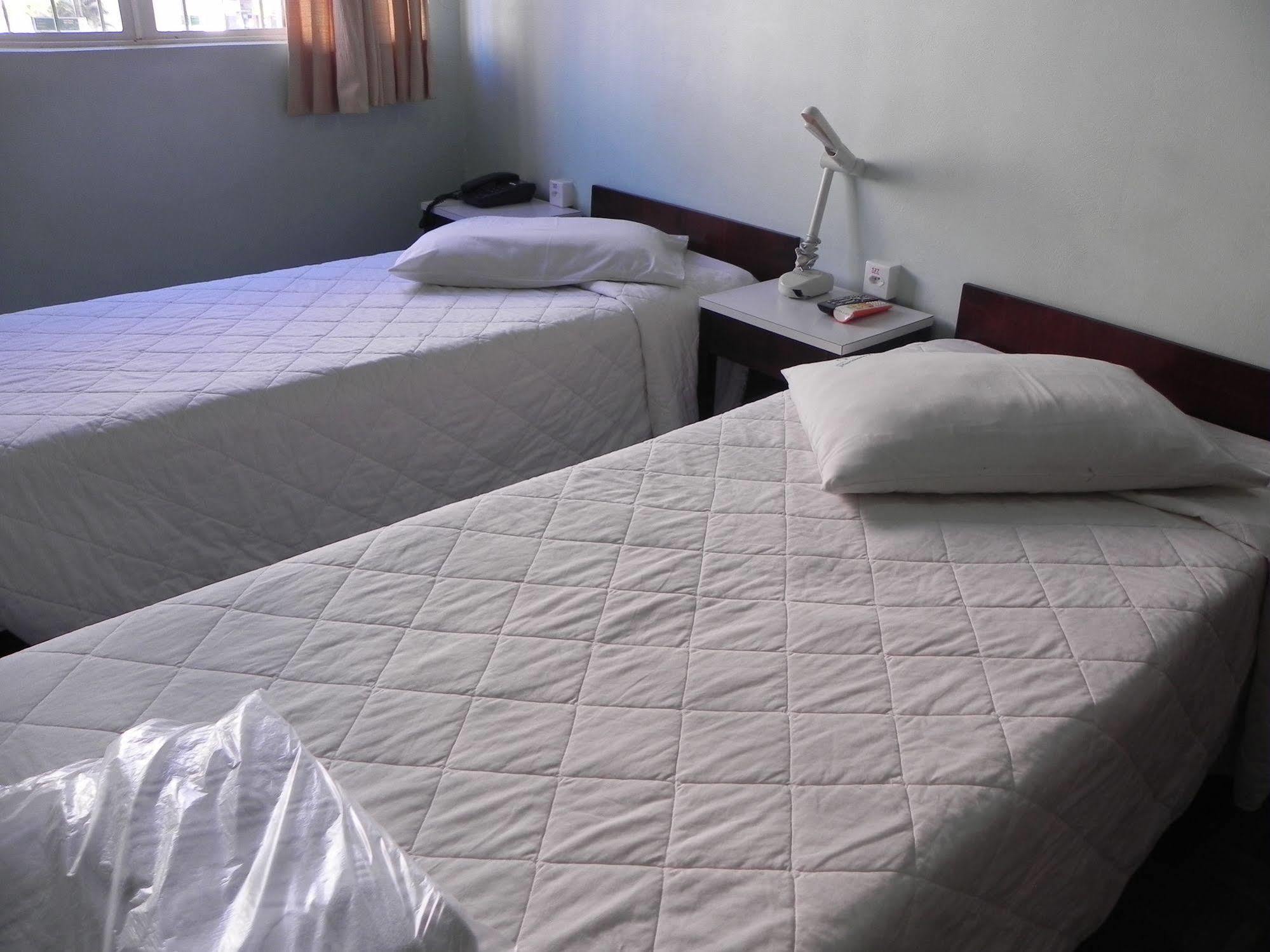 Hotel Meridiano V Curitiba Luaran gambar